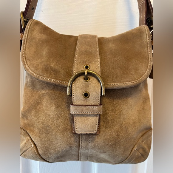 Coach Handbags - Coach VINTAGE Y2K SoHo D05Q-9482 Tan Suede Hobo Bag w Adjust Leather Strap VGUC